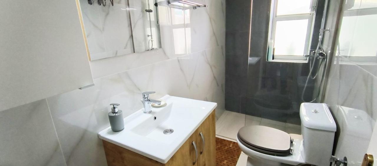 Central Apartment, Fully Equipped Himare Exterior foto